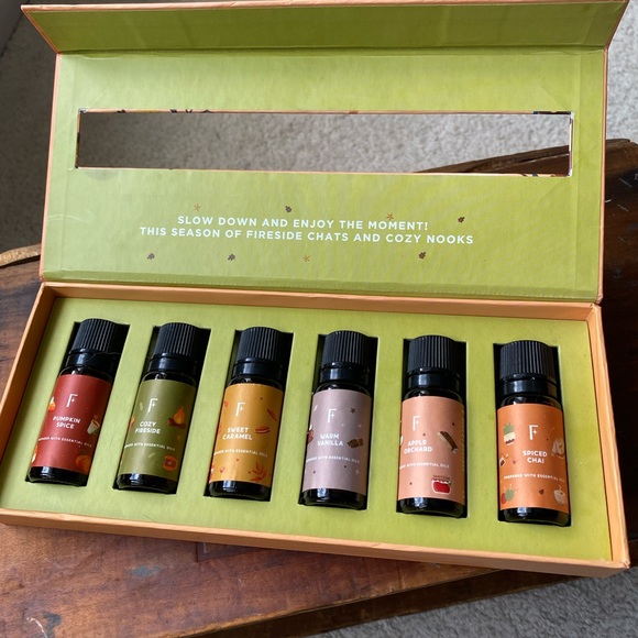 Folkessence - Fall Is In The Air. Room Defuser 6 Oils. - Picture 2 of 8